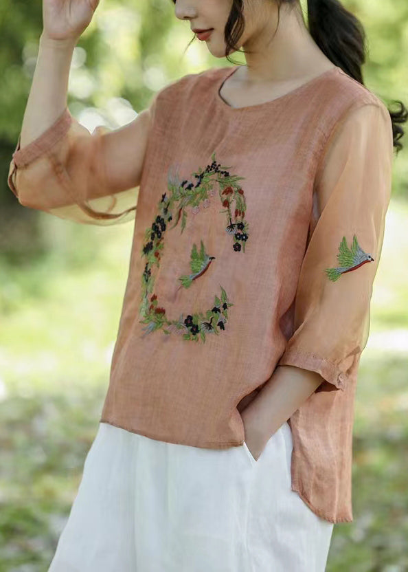 Classic Vintage Shirt with a Flattering Fit