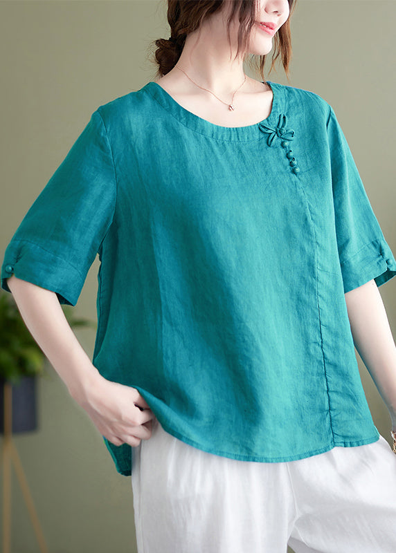 Classic Vintage Shirt with a Flattering Fit