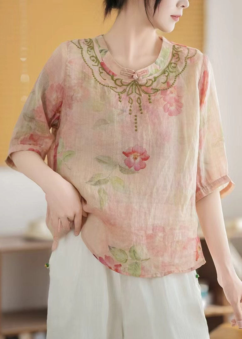 A Vintage Style Top with Delicate Timeless Details