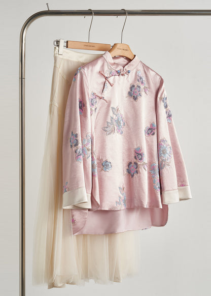 Elegantly Styled Coat for Everyday Wear