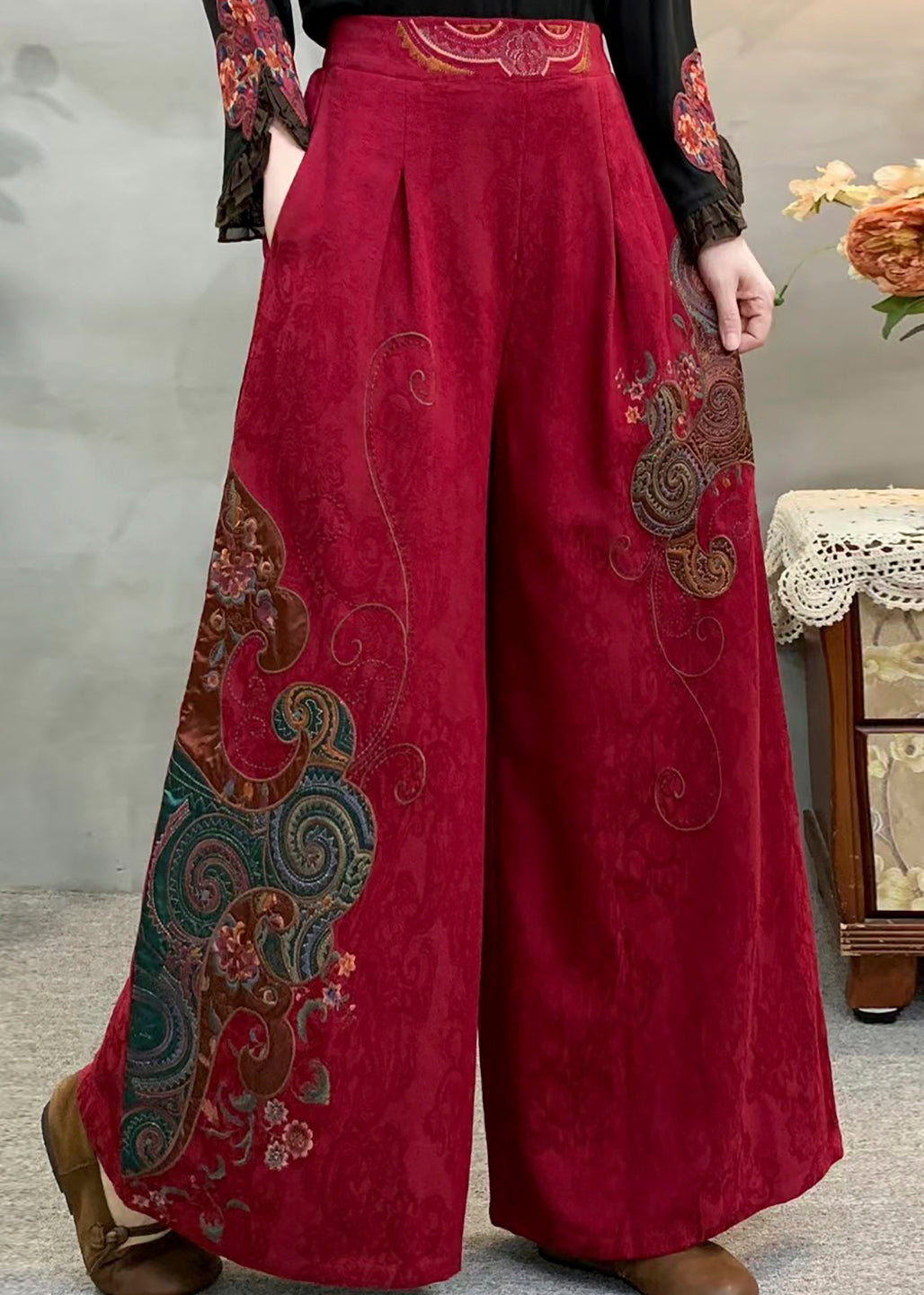 Classic Vintage Pants with a Flattering Fit