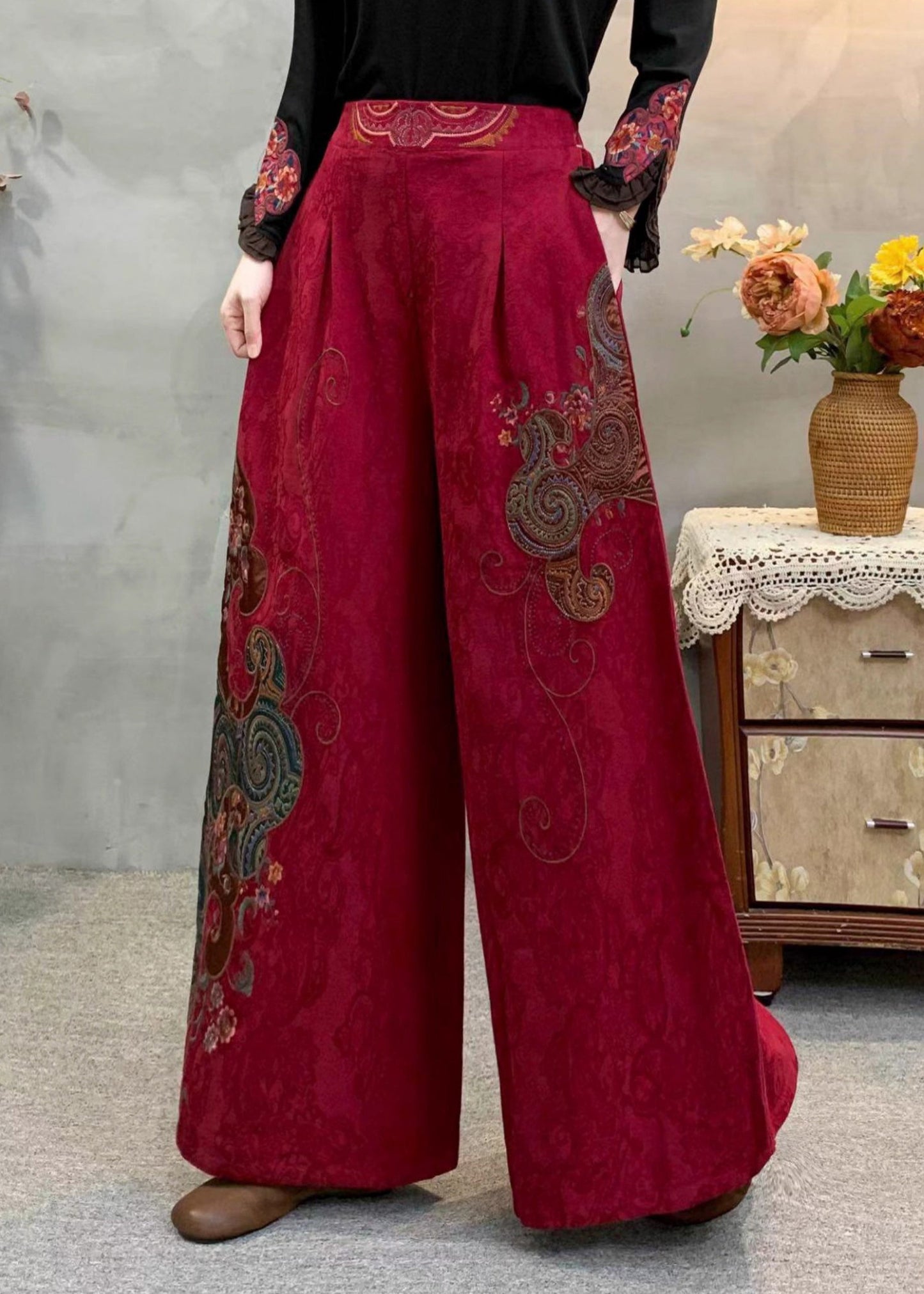 Classic Vintage Pants with a Flattering Fit