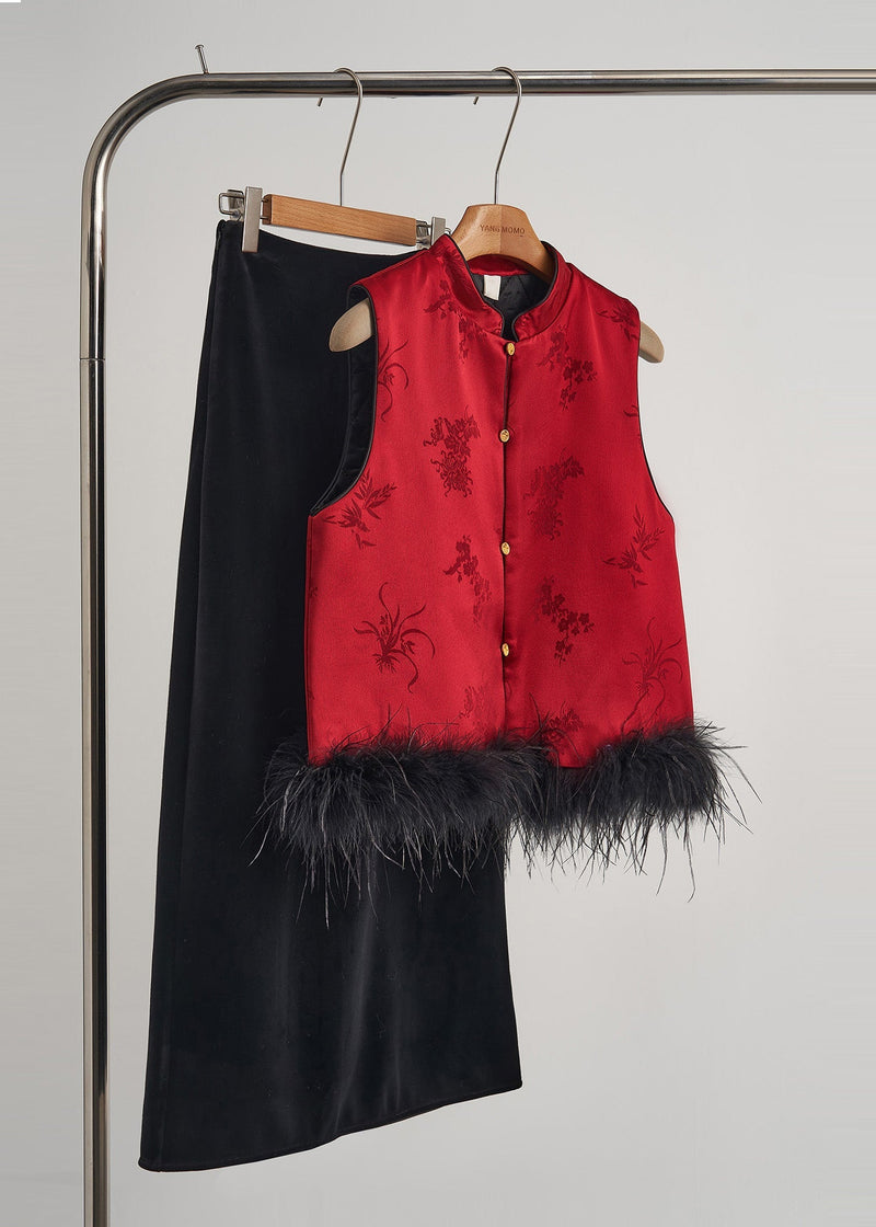 Gracefully Styled Garment for Any Occasion