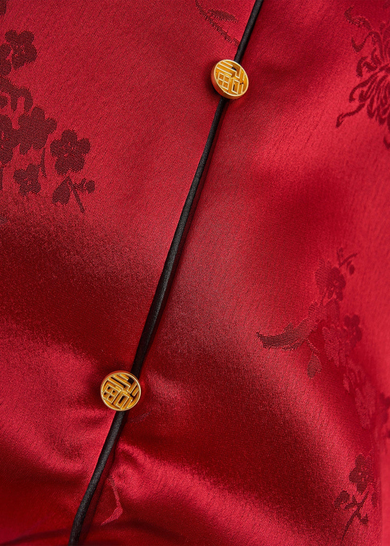 Gracefully Styled Garment for Any Occasion