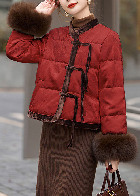 Beautifully Finished Coat in a Timeless Design