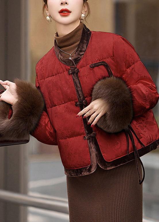 Beautifully Finished Coat in a Timeless Design