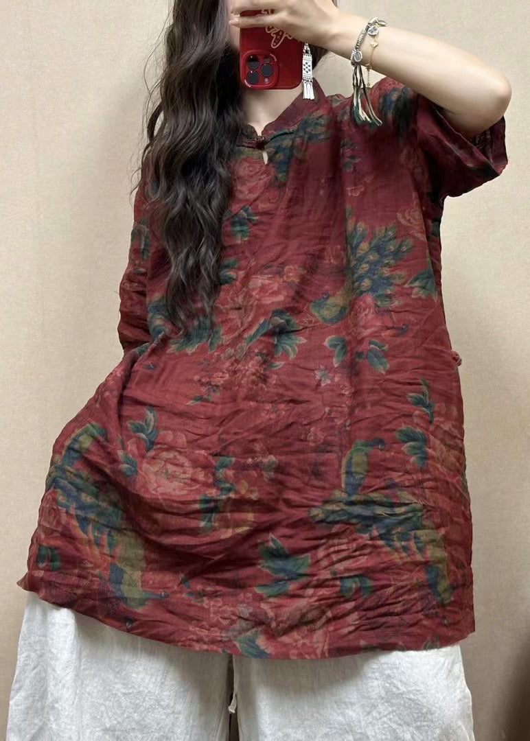 Classic Vintage Blouse with a Flattering Fit