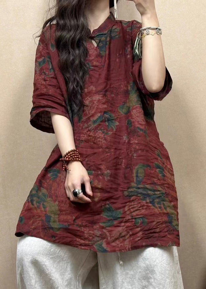Classic Vintage Blouse with a Flattering Fit