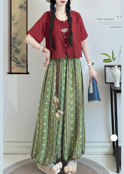 Effortlessly Elegant Pants with a Timeless Design