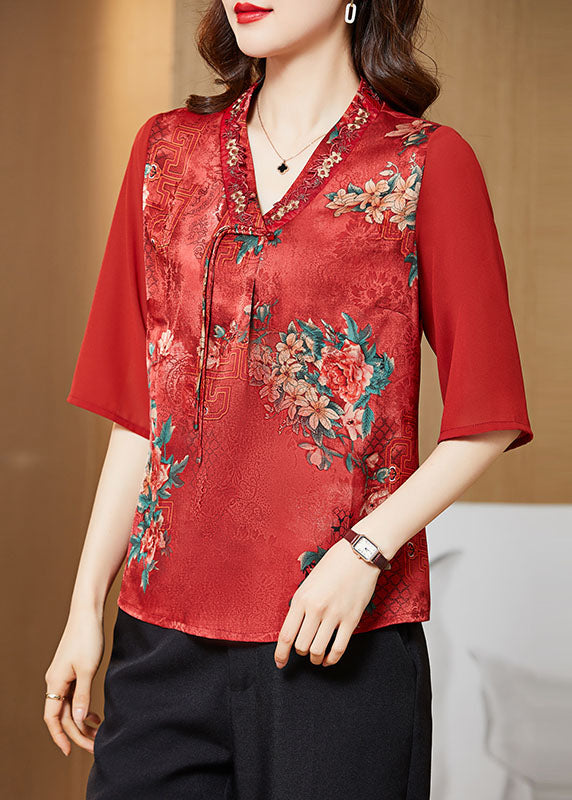Beautifully Crafted Blouse in a Classic Style