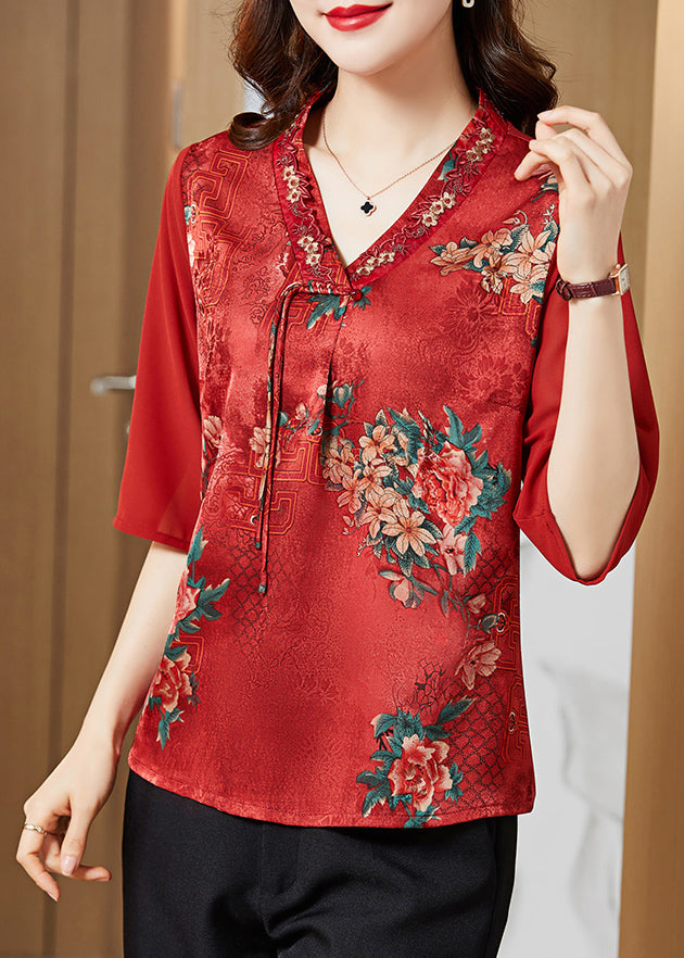 Beautifully Crafted Blouse in a Classic Style