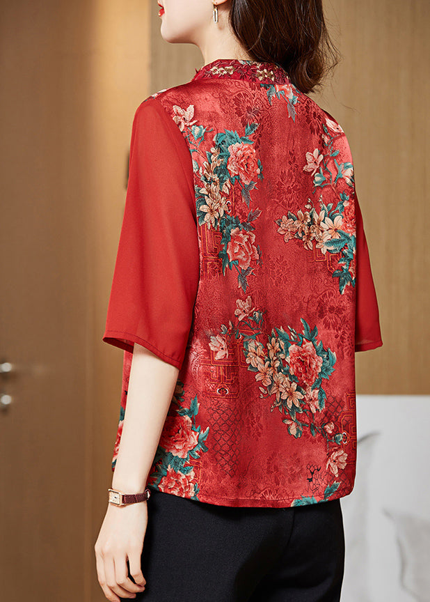 Beautifully Crafted Blouse in a Classic Style