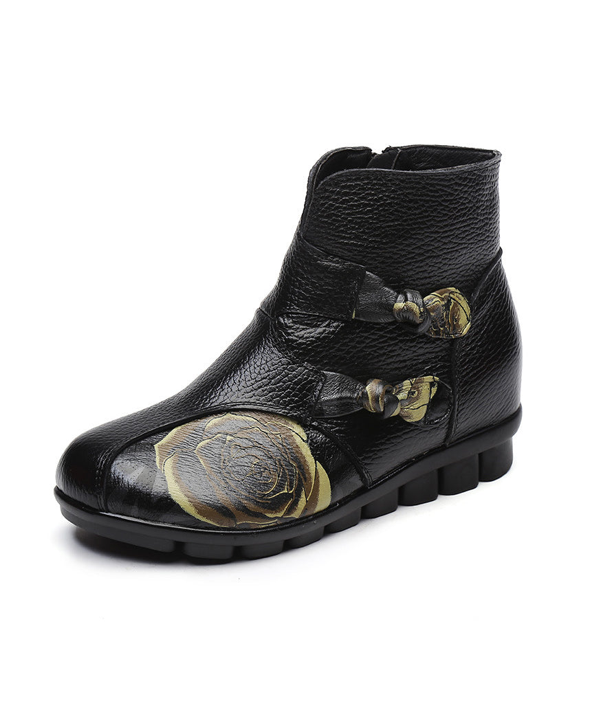 Graceful Orthopedic Boots for Modern Look