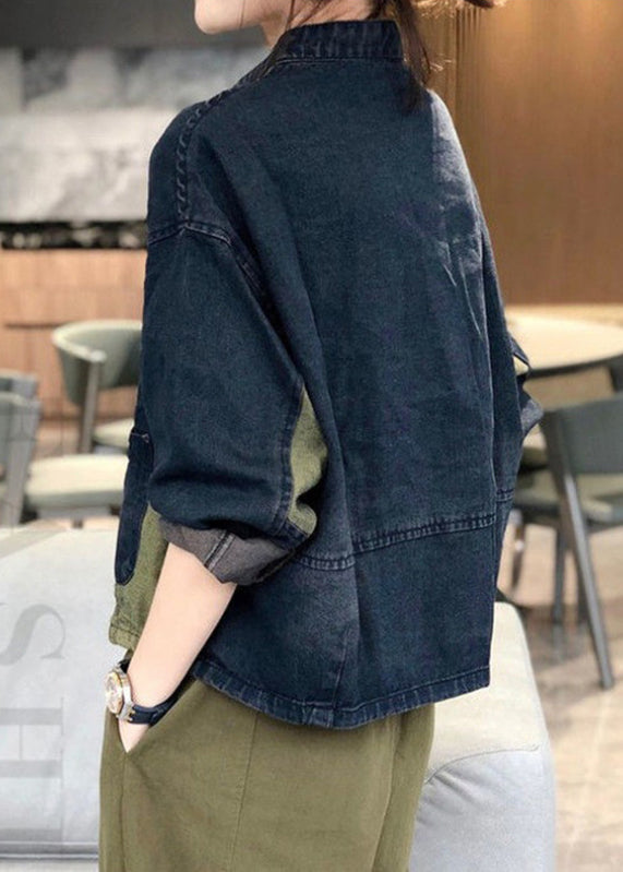 Effortlessly Elegant Coat with a Timeless Design