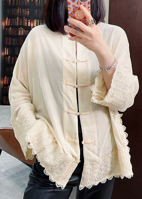 Gracefully Styled Coat for Any Occasion