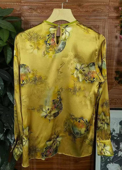 Effortlessly Elegant Shirt with a Timeless Design