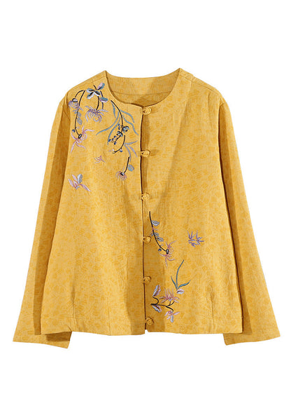 Well Tailored Coat with a Graceful Silhouette