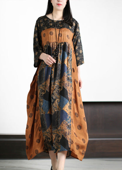 Classic Vintage Dress with a Flattering Fit