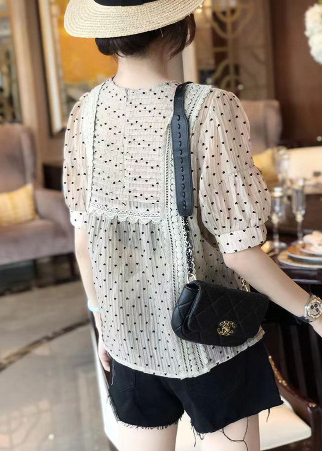 Effortlessly Elegant Shirt with a Timeless Design