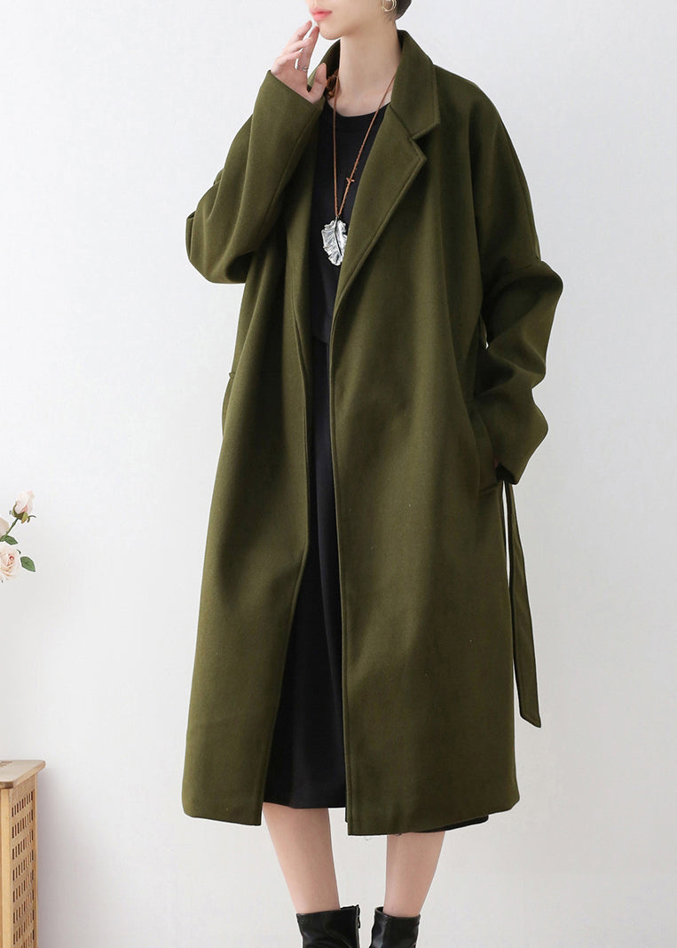 Well Tailored Coat with a Graceful Silhouette