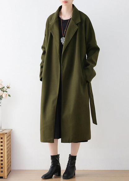 Well Tailored Coat with a Graceful Silhouette