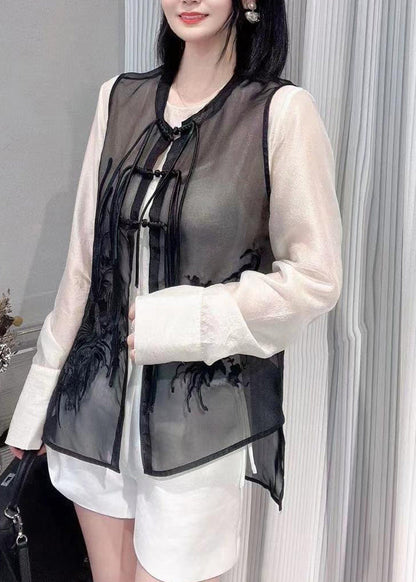 Gracefully Styled Coat for Any Occasion