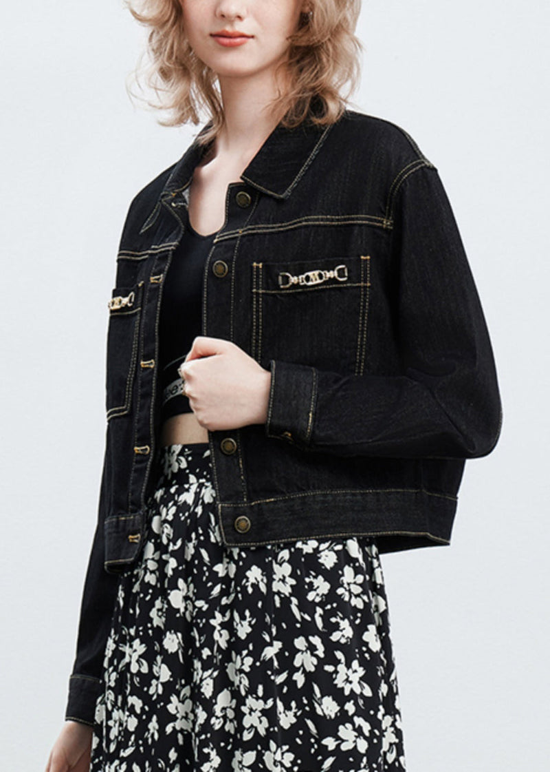 Classic Vintage & Enduringly Stylish Coat