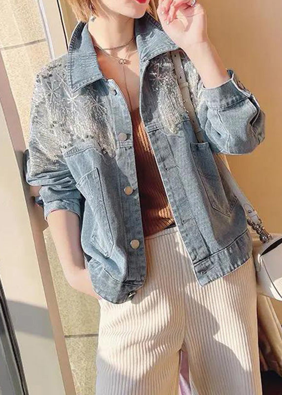 Classic Vintage & Enduringly Stylish Coat