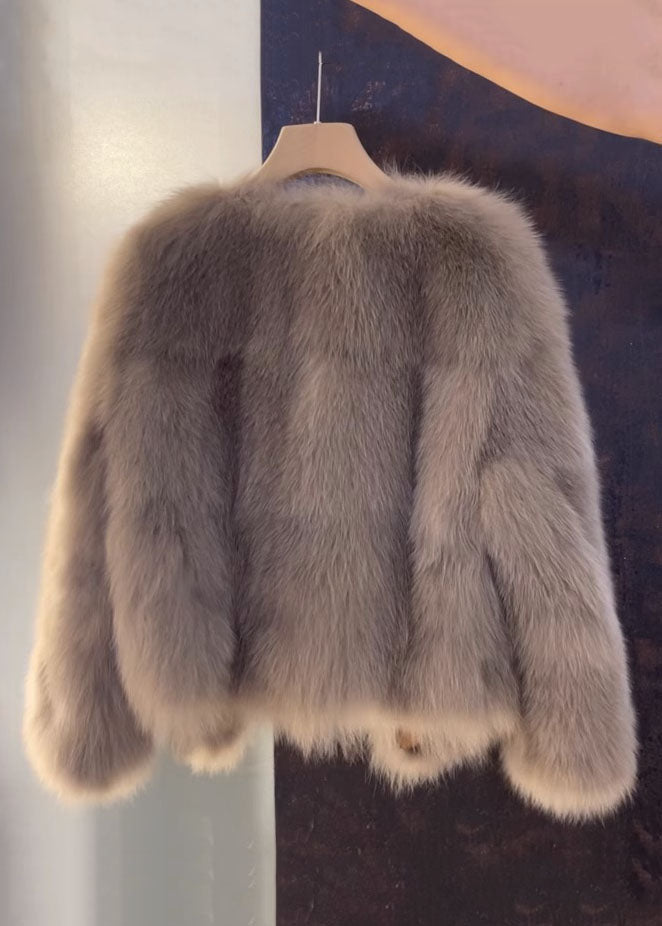 Gracefully Styled Coat for Any Occasion