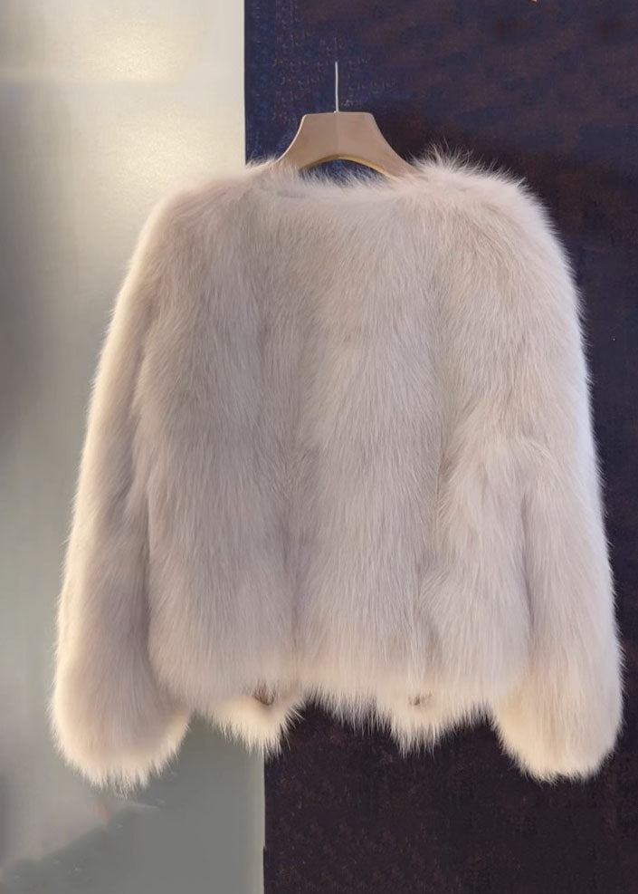 Gracefully Styled Coat for Any Occasion