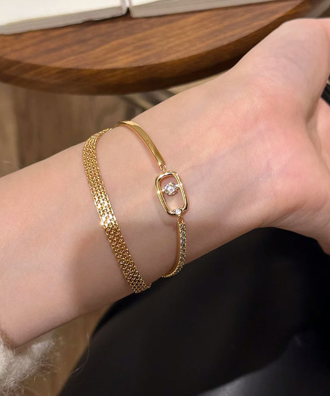 Beautiful Gold Set with Unique Style