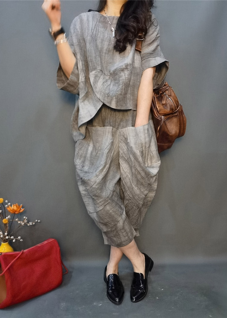 Effortlessly Elegant Pants with a Timeless Design