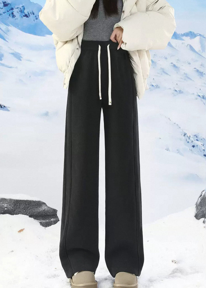 Well Tailored Pants with a Graceful Silhouette