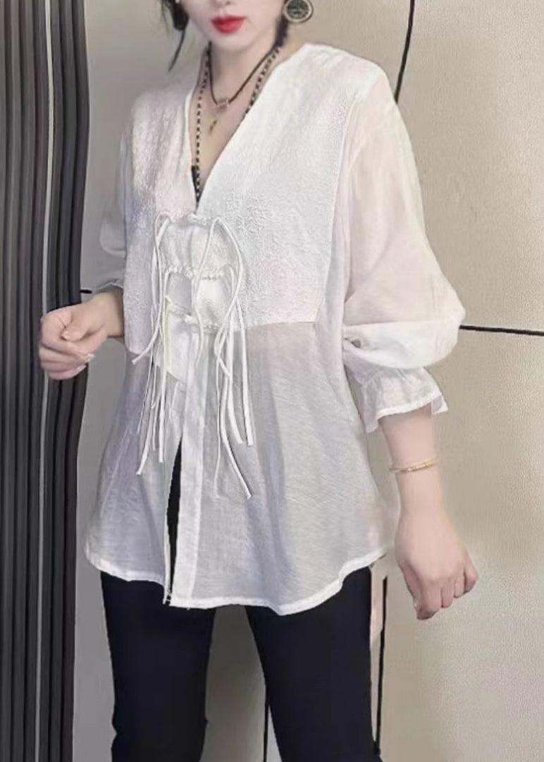Effortlessly Elegant Top with a Timeless Design