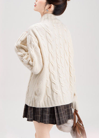 Elegantly Styled Coat for Everyday Wear