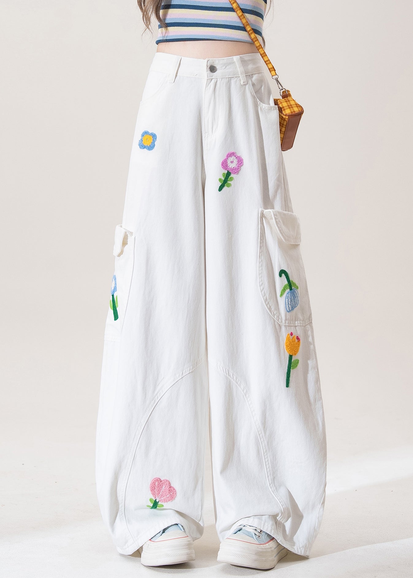 Elegantly Styled Pants for Everyday Wear