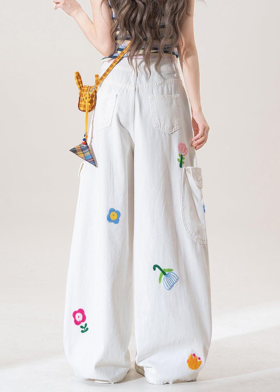 Elegantly Styled Pants for Everyday Wear