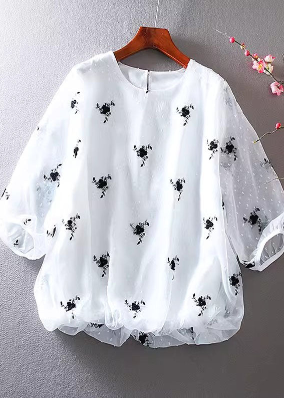 Elegantly Styled Blouse for Everyday Wear