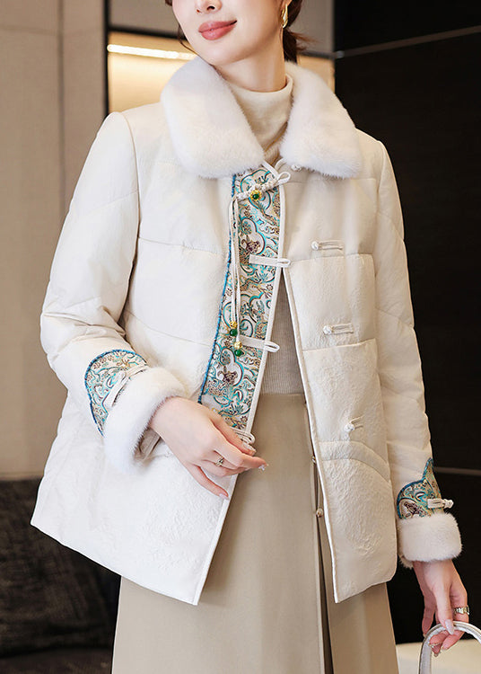 Beautifully Crafted Coat in a Classic Style