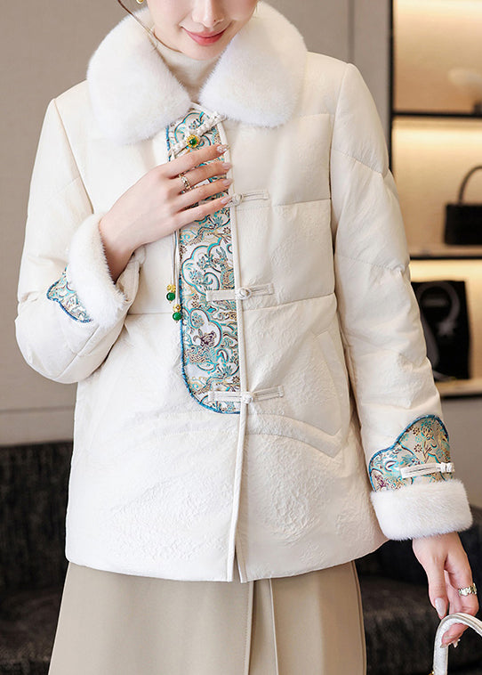 Beautifully Crafted Coat in a Classic Style