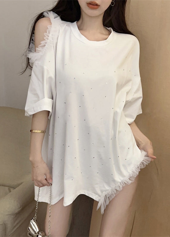 Well Tailored Top with a Graceful Silhouette