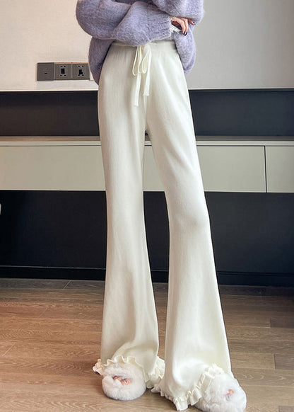 Sophisticated Trousers with a Clean Classic Look