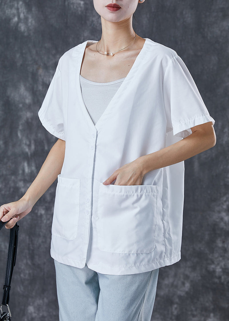 Sophisticated Blouse with a Clean Classic Look
