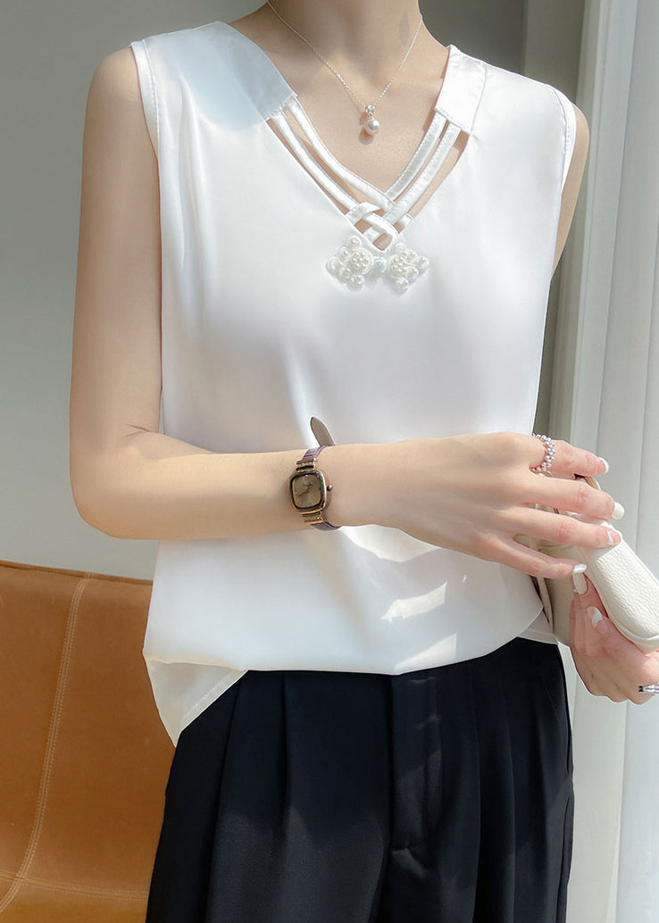 Well Tailored Garment with a Graceful Silhouette