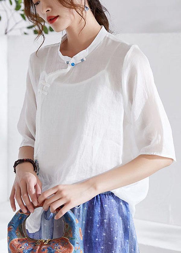 Sophisticated Blouse with a Clean Classic Look
