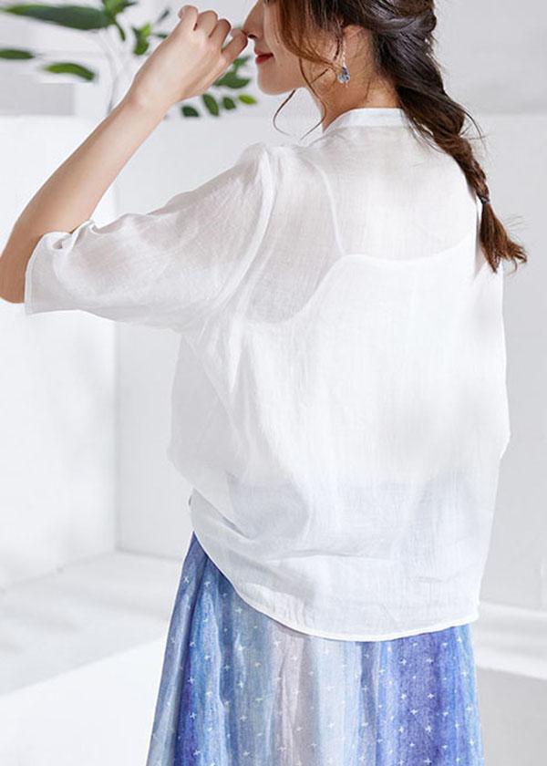 Sophisticated Blouse with a Clean Classic Look