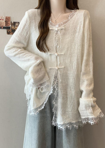 Effortlessly Elegant Cardigan with a Timeless Design