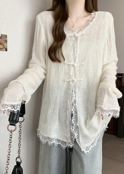 Effortlessly Elegant Cardigan with a Timeless Design