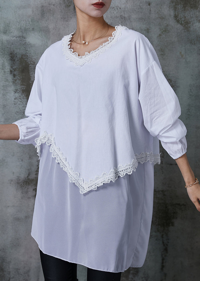 Sophisticated Blouse with a Clean Classic Look