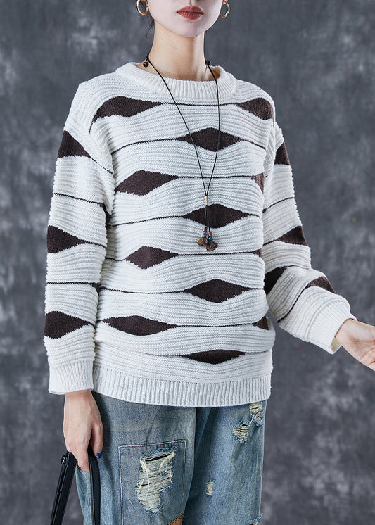 Effortlessly Elegant Top with a Timeless Design